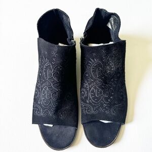 Coolway open toe booties